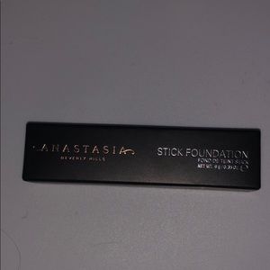 Anistasia Beverly Hills foundation stick